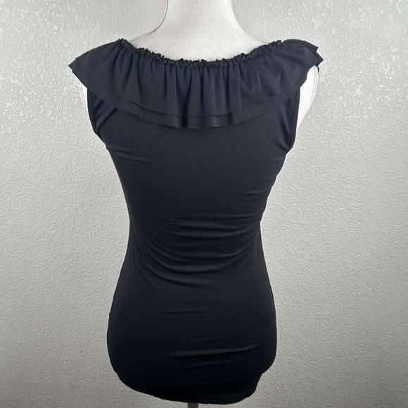 New York & Company Black Ruffle Neck V-Neck Sleeveless Top Size XS - Picture 4 of 6
